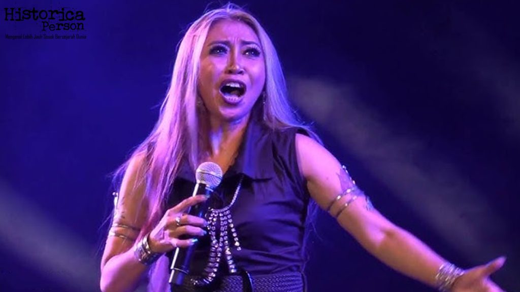 Trie Utami: Ikon Musik Indonesia yang Tak Lekang oleh Waktu