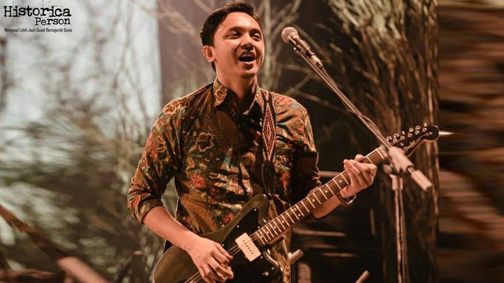 Iga Massardi: Penyanyi dengan Vokal Khas dan Lirik Mendalam