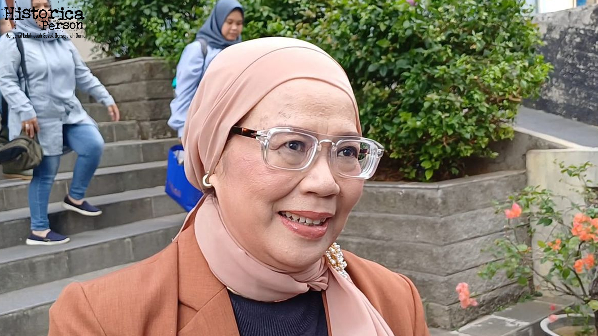 Dewi Yull: Inspirasi Generasi Lewat Lirik yang Menyentuh