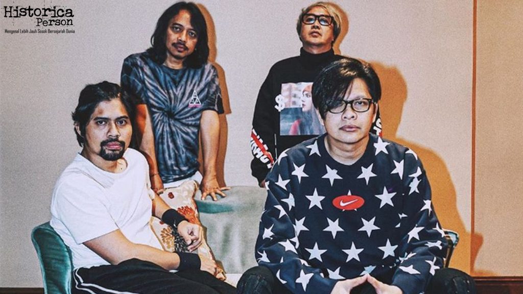 Penyanyi Gigi Band dan Sentuhan Magis dalam Setiap Lagu2 3 Penyanyi Gigi Band dan Sentuhan Magis dalam Setiap Lagu2