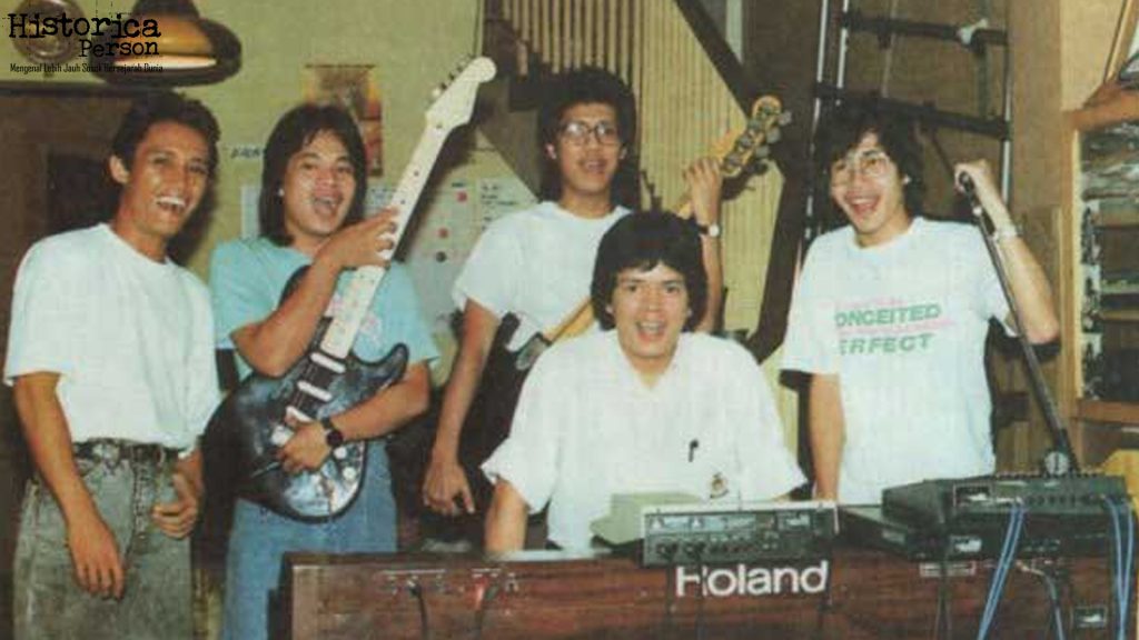 Karimata Band dan 3 Fakta Menarik tentang Sang Vokalis 3 Karimata Band dan 3 Fakta Menarik tentang Sang Vokalis