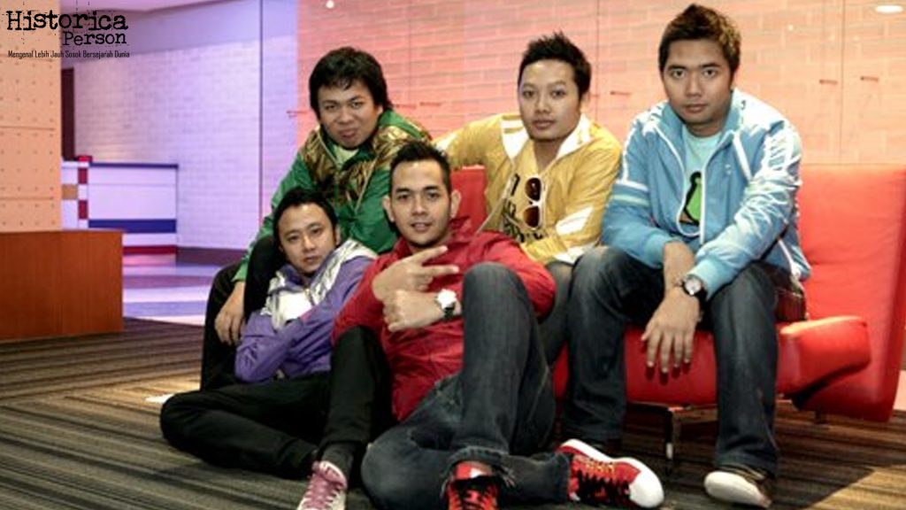 Perjalanan Penyanyi Gruvi Band Melalui 3 Konser Spektakuler 3 Perjalanan Penyanyi Gruvi Band Melalui 3 Konser Spektakuler