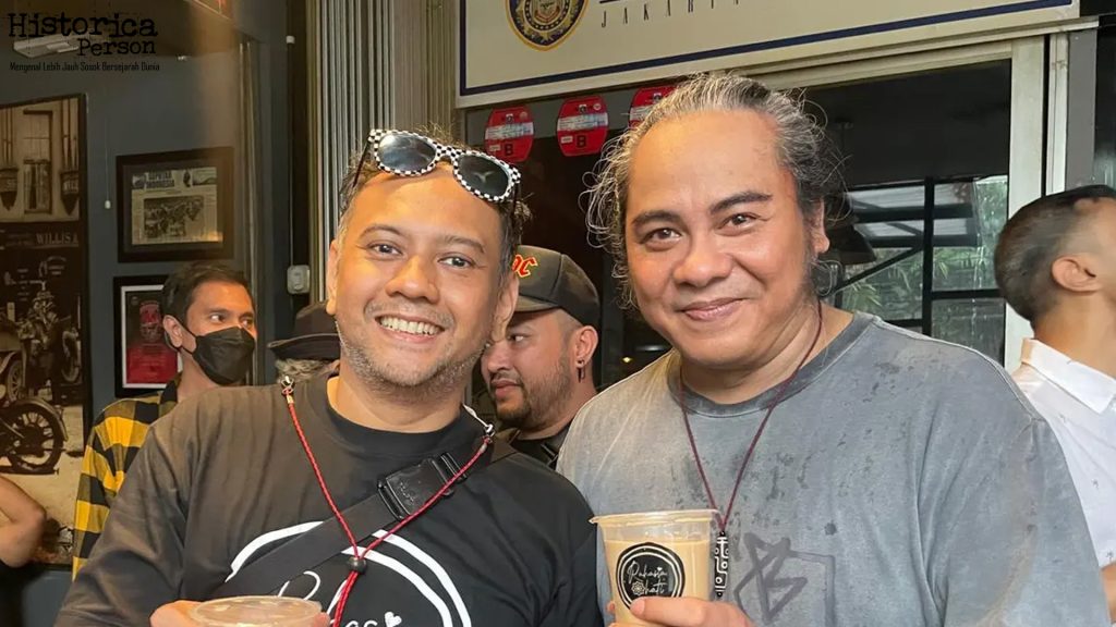 Lucky Widja dan 5 Penampilan Panggung yang Tak Terlupakan 3 Lucky Widja dan 5 Penampilan Panggung yang Tak Terlupakan