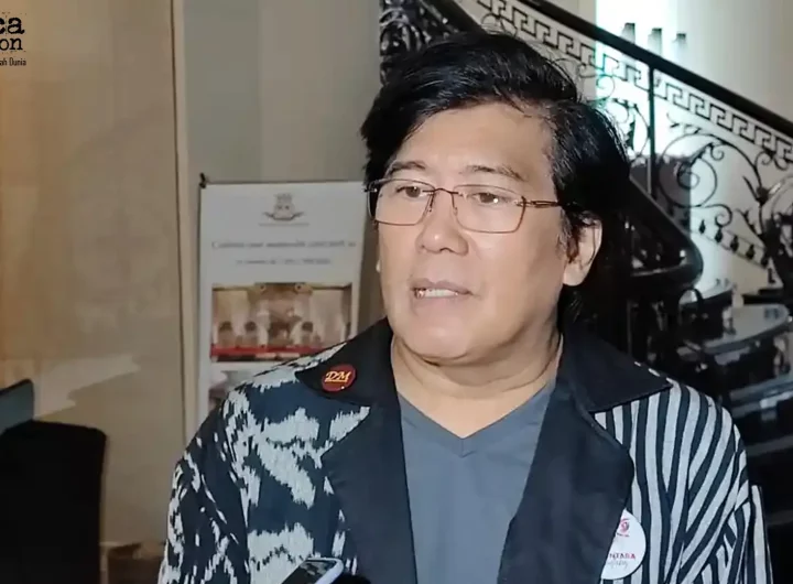 Dari Dangdut ke Pop, 5 Transformasi Gaya Musik Unik Denny Malik