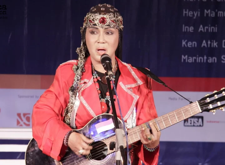 5 Lagu Ully Sigar Rusady Yang Jadi Kenangan Abadi Pecinta Musik