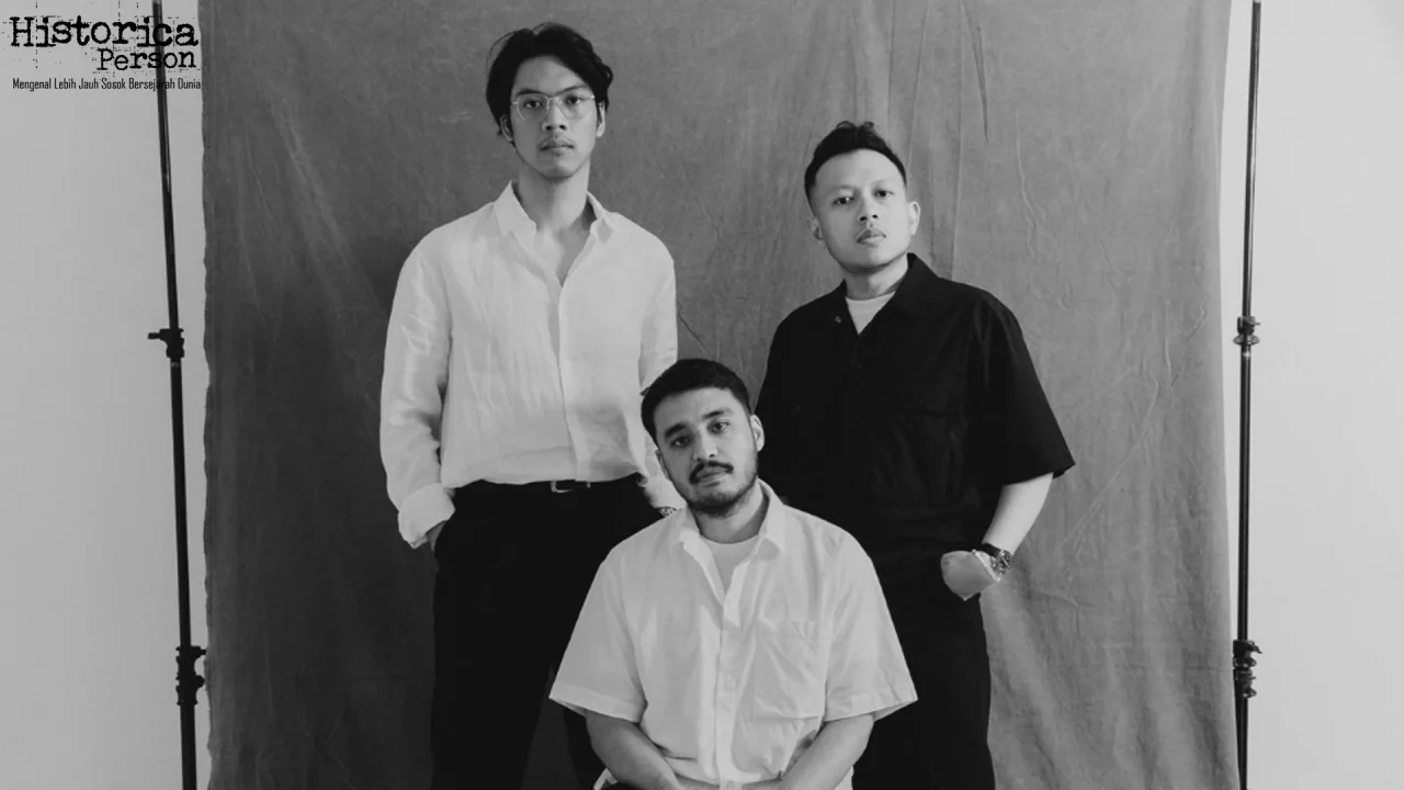 4 Gaya Unik Penyanyi Band Perunggu yang Membuat Fans Terpesona