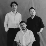 4 Gaya Unik Penyanyi Band Perunggu yang Membuat Fans Terpesona