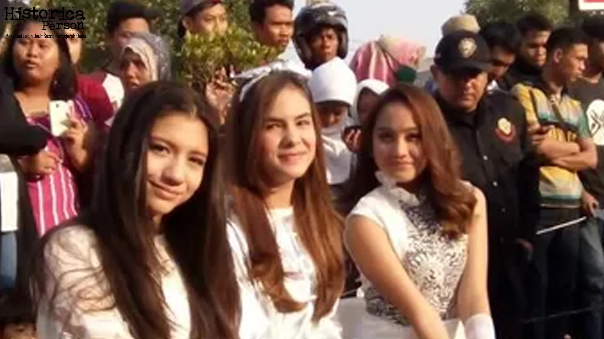 5 Hal Unik Tentang Penyanyi Band Elovii yang Jarang Disorot Media