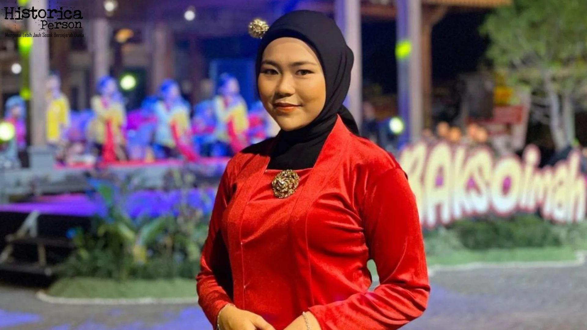 Penyanyi Selfi Yamma Sajikan 5 Penampilan Panggung Paling Berkesan 2 Penyanyi Selfi Yamma Sajikan 5 Penampilan Panggung Paling Berkesan