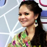 Penyanyi Terry Shahab Tampilkan 5 Momen Konser Paling Berkesan